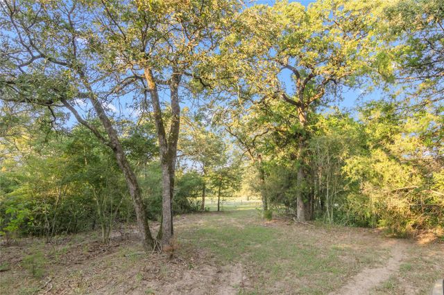 11789 Fm-2095 Highway, Gause, TX 77857