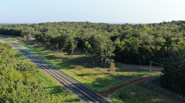 11789 Fm-2095 Highway, Gause, TX 77857