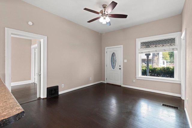 425 W WINNEBAGO STREET, Appleton, WI 54911