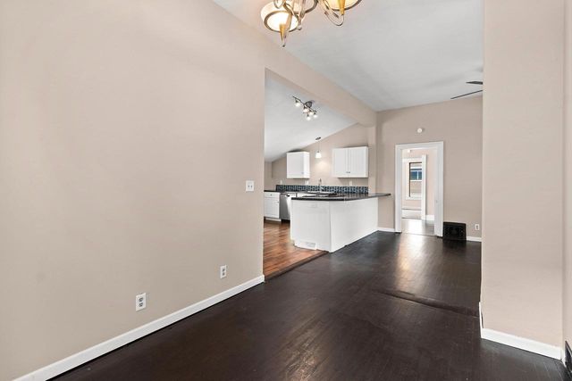 425 W WINNEBAGO STREET, Appleton, WI 54911