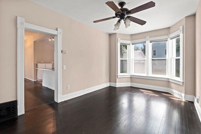 425 W WINNEBAGO STREET, Appleton, WI 54911
