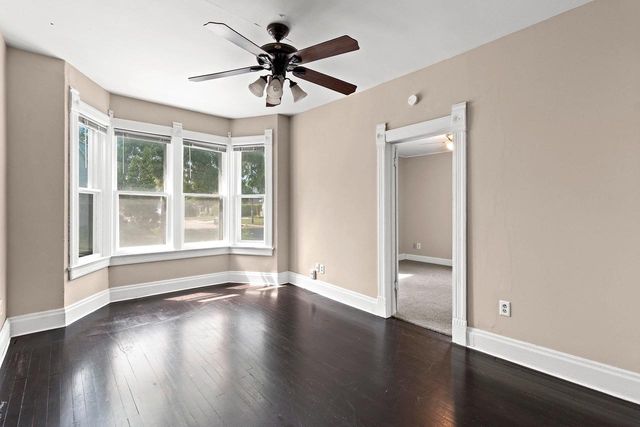 425 W WINNEBAGO STREET, Appleton, WI 54911