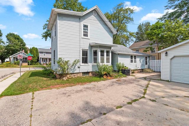 425 W WINNEBAGO STREET, Appleton, WI 54911