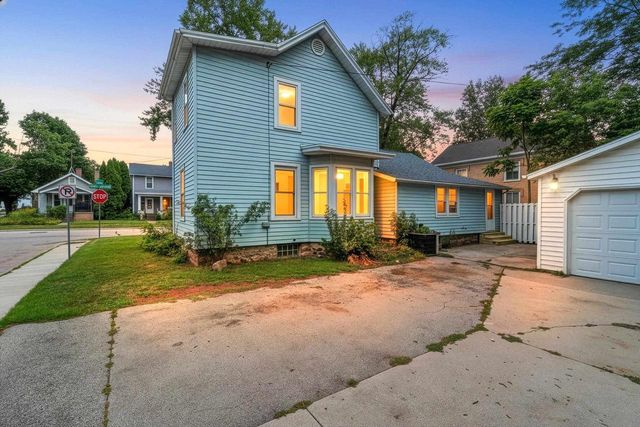 425 W WINNEBAGO STREET, Appleton, WI 54911
