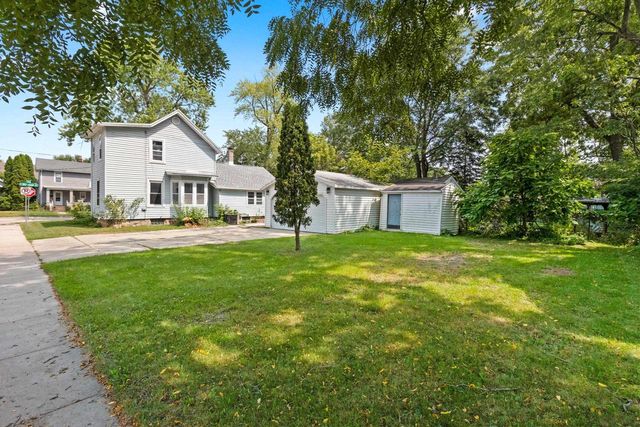 425 W WINNEBAGO STREET, Appleton, WI 54911