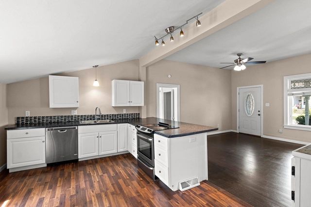 425 W WINNEBAGO STREET, Appleton, WI 54911