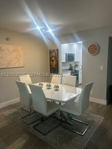 165 Lakeview Dr 201, Weston, FL 33326