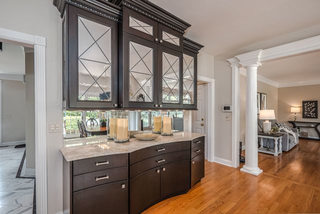2040 Arrowhead Court, Geneva, IL 60134