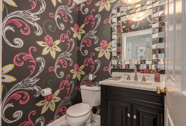 2040 Arrowhead Court, Geneva, IL 60134
