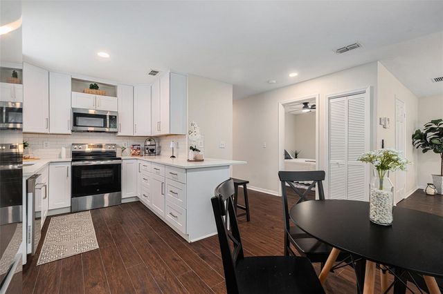 3704 CARROWAY STREET, Tampa, FL 33619