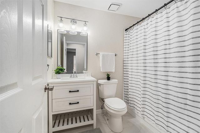 3704 CARROWAY STREET, Tampa, FL 33619