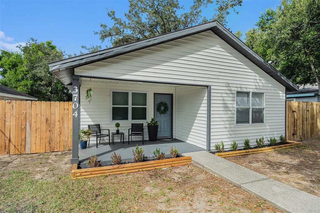 3704 CARROWAY STREET, Tampa, FL 33619