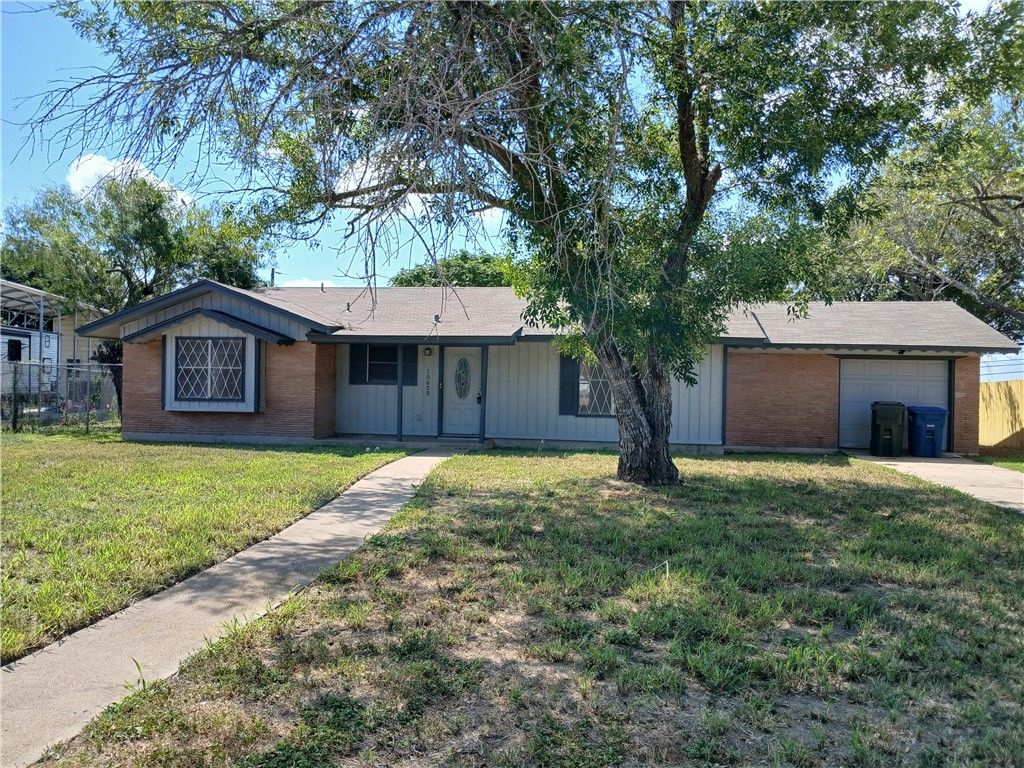 10609 Kingwood Dr, Corpus Christi, TX 78410