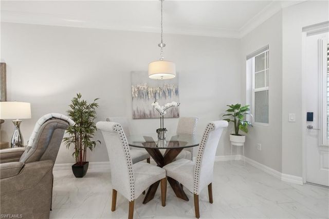 238 Indies DR E 201, Naples, FL 34114