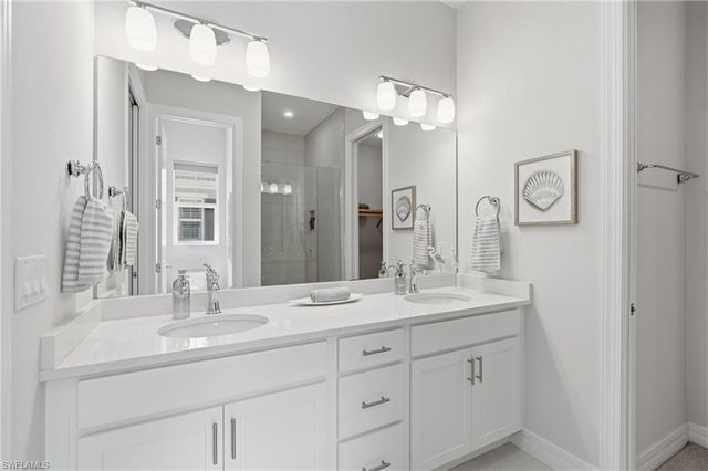 238 Indies DR E 201, Naples, FL 34114
