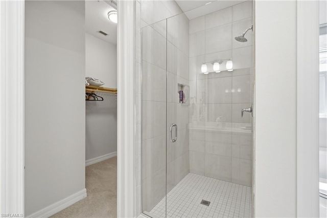238 Indies DR E 201, Naples, FL 34114