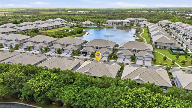 238 Indies DR E 201, Naples, FL 34114