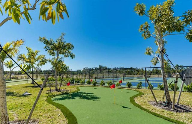 238 Indies DR E 201, Naples, FL 34114