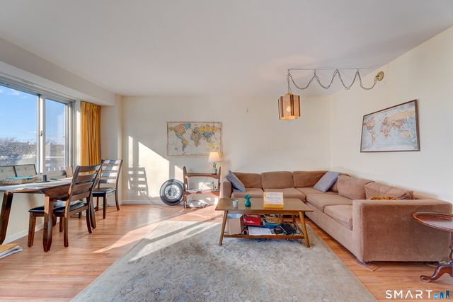 100 York Street 5B, New Haven, CT 06511