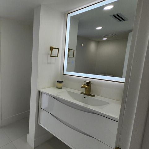 1275 NE 200th Terrace, Miami, FL 33179