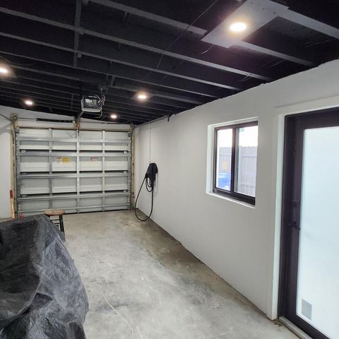 1275 NE 200th Terrace, Miami, FL 33179