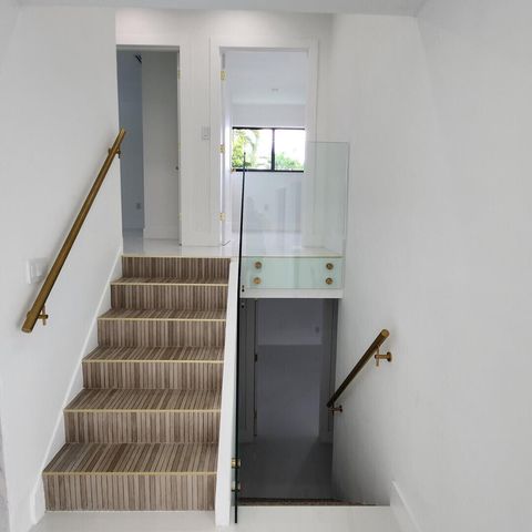 1275 NE 200th Terrace, Miami, FL 33179