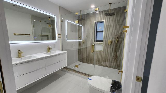 1275 NE 200th Terrace, Miami, FL 33179