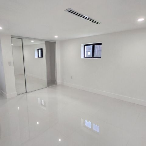 1275 NE 200th Terrace, Miami, FL 33179