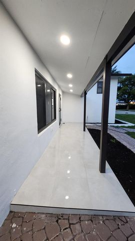 1275 NE 200th Terrace, Miami, FL 33179