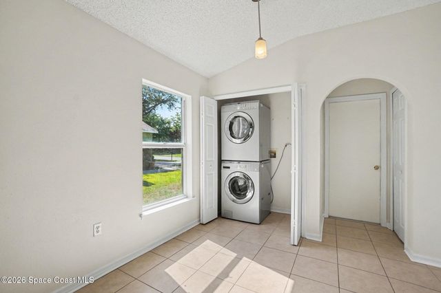 287 Mcclain Drive, Melbourne, FL 32904