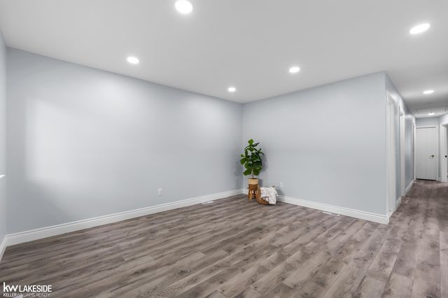 14235 Inkster Road, Livonia, MI 48154