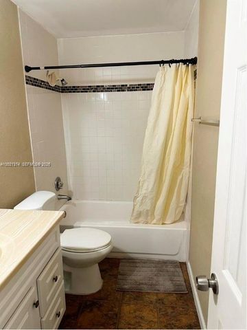 7912 Kimberly Boulevard 301, North Lauderdale, FL 33068