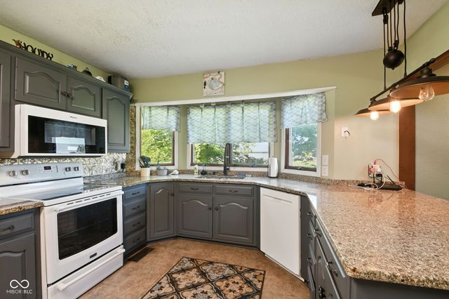 5371 E County Road 500 Road N, Michigantown, IN 46057