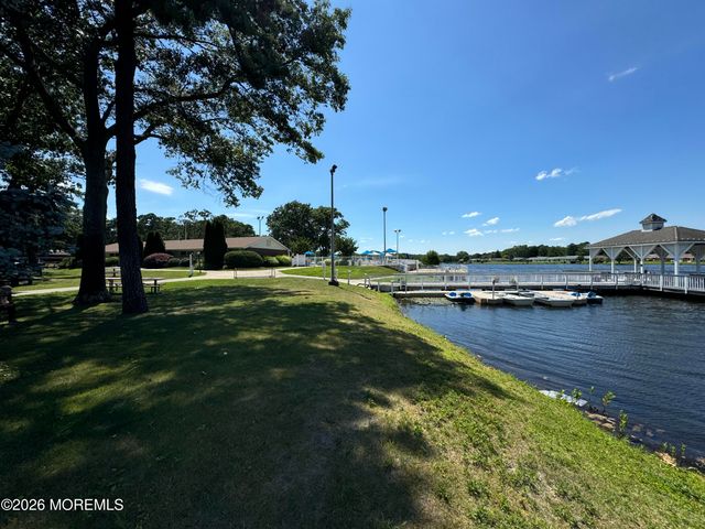 699A Plymouth Drive 699A, Lakewood, NJ 08701