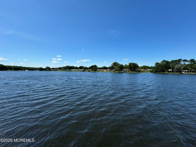 699A Plymouth Drive 699A, Lakewood, NJ 08701