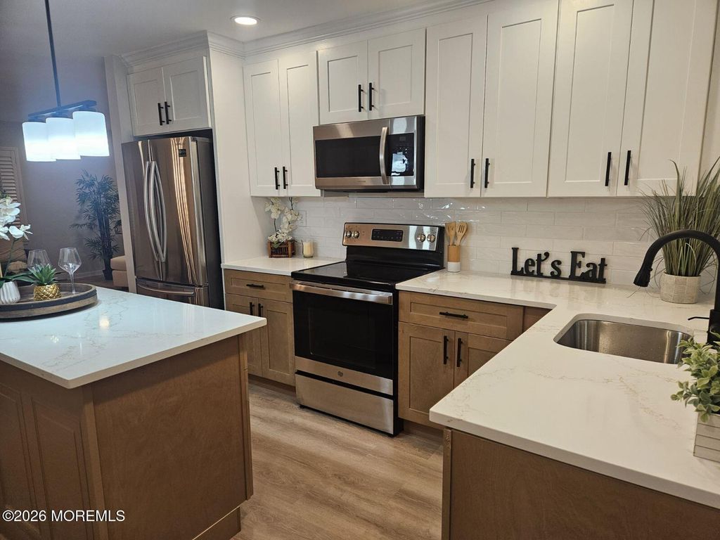 699A Plymouth Drive 699A, Lakewood, NJ 08701