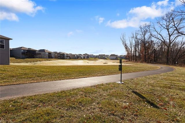 6615 NW 107th Court, Kansas City, MO 64154