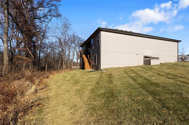 6615 NW 107th Court, Kansas City, MO 64154