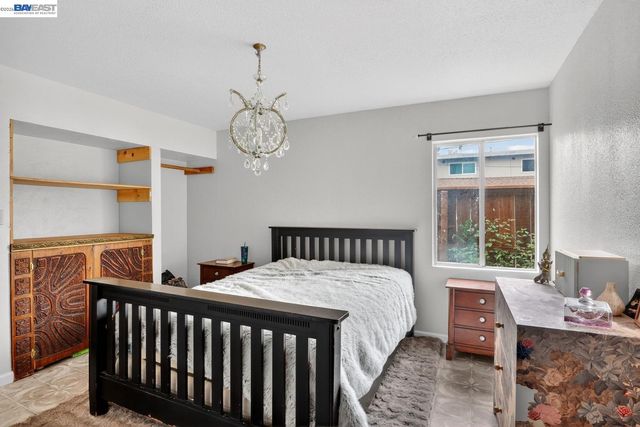 2541 Marina Blvd, San Leandro, CA 94577