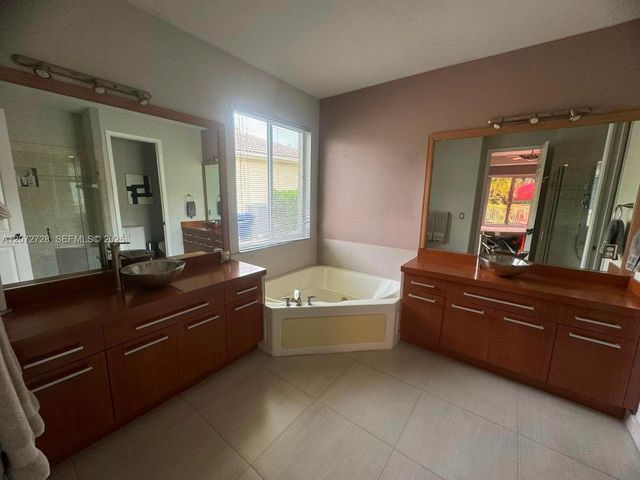 19162 SW 65th Street, Fort Lauderdale, FL 33332