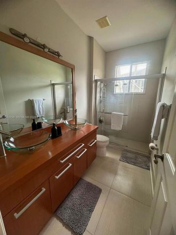 19162 SW 65th Street, Fort Lauderdale, FL 33332