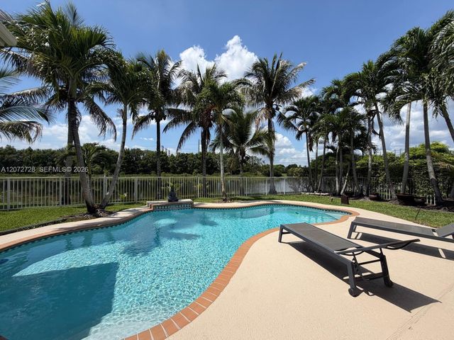 19162 SW 65th Street, Fort Lauderdale, FL 33332