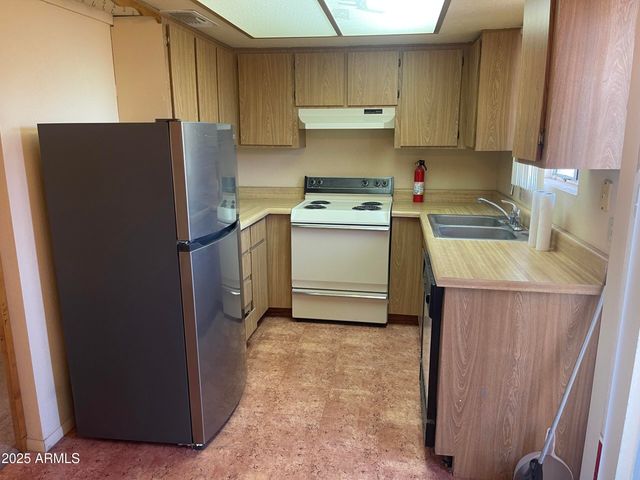 17227 N 16TH Drive 6, Phoenix, AZ 85023