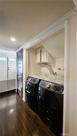 608 Hawthorne Street E, Glendale, CA 91204