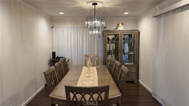 608 Hawthorne Street E, Glendale, CA 91204