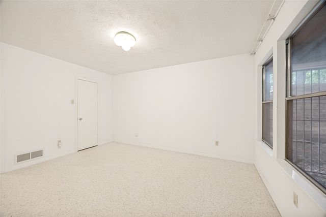 6727 Southpoint Drive, Dallas, TX 75248