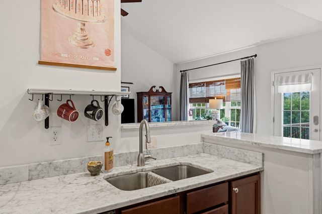 373 Jane Briggs Avenue, Lexington, KY 40509