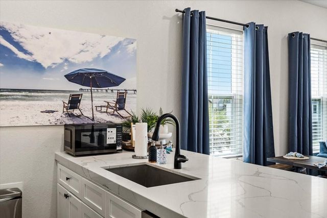 4219 Grayson Drive, Galveston, TX 77554