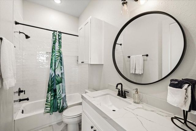 4219 Grayson Drive, Galveston, TX 77554
