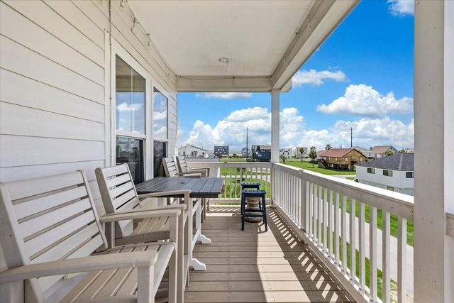 4219 Grayson Drive, Galveston, TX 77554